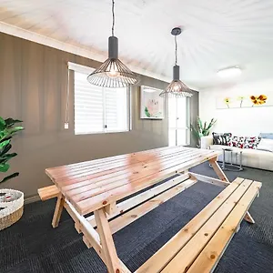  Guest house Calamvale Business Or Like Australia